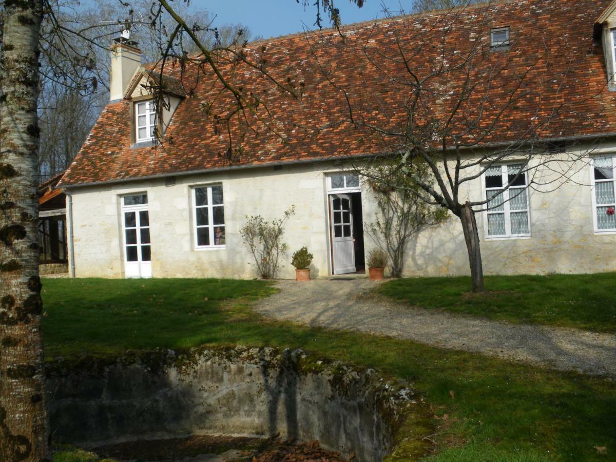 Domaine De La Touche Mosnay Acomodação com café da manhã Exterior foto