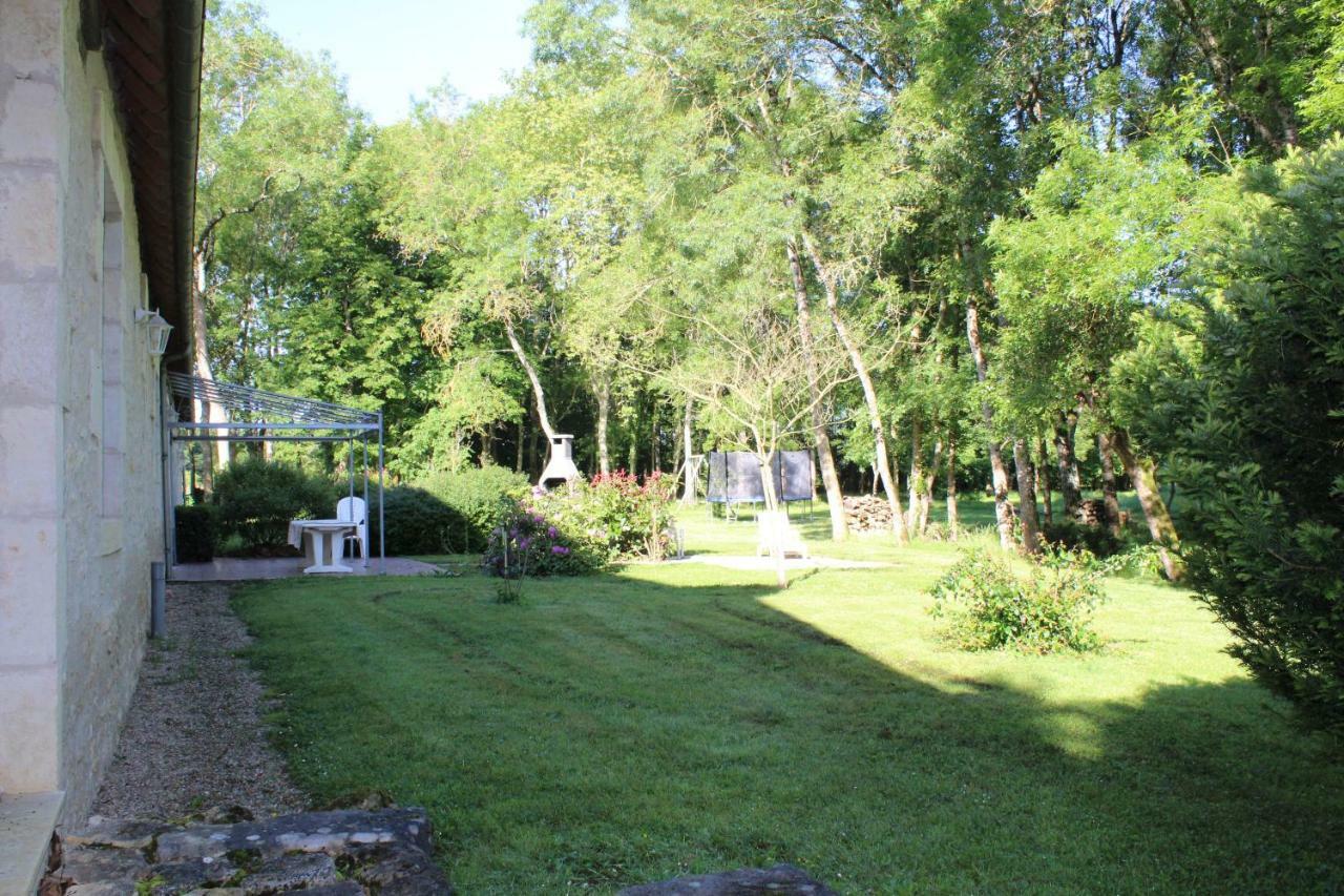 Domaine De La Touche Mosnay Acomodação com café da manhã Exterior foto